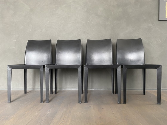 Image 1 of 4x Black Leather Lola Chairs From Poltrona Frau