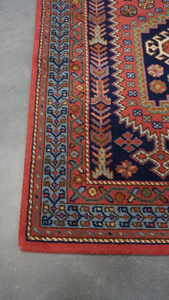 Image 1 of Rug 200X140Cm