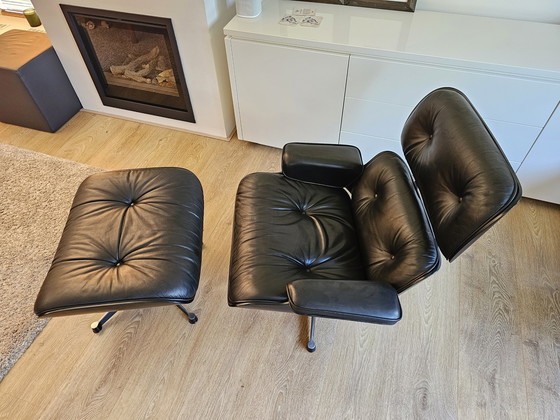 Image 1 of Vitra Eames Lounge chair full black edition '80s