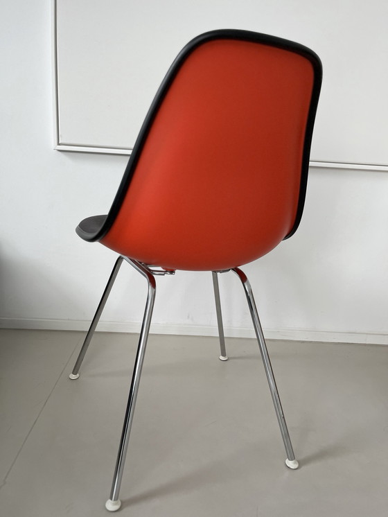 Image 1 of Vitra Eames DSX poppy red Hopsak anthracite new