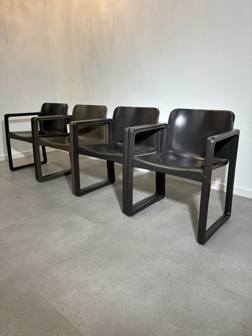 Set of 4 chairs “Kembo”