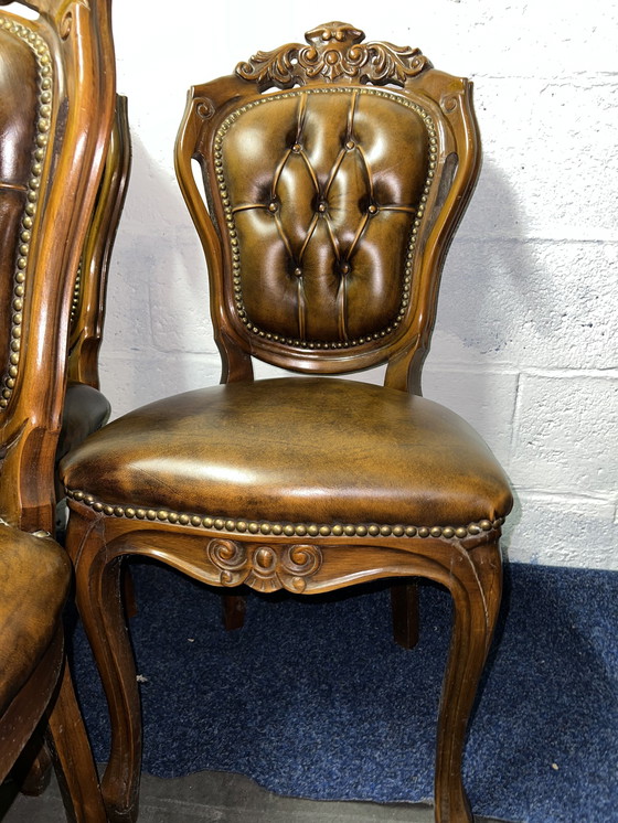 Image 1 of 6 sedie da pranzo Chesterfield in stile barocco in pelle