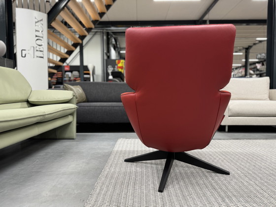 Image 1 of Leolux Lloyd Plus armchair Red fabric leather