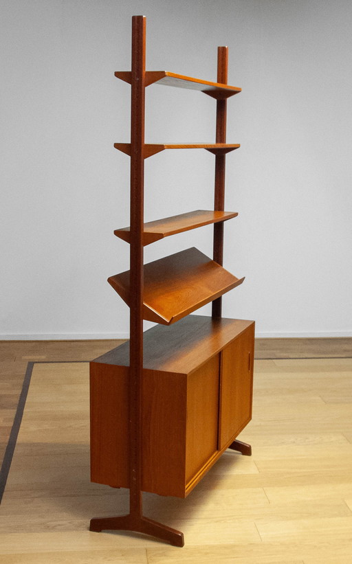 Nils Jonsson Troeds Bookcase