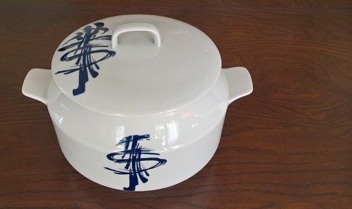 Mahjong" Sfp Porcelain Soup Tureen From Berry