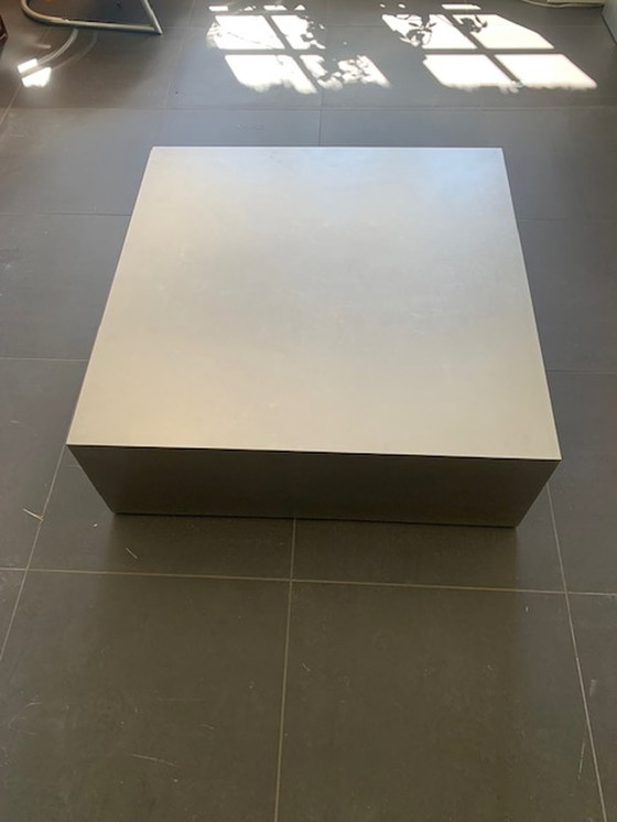 Image 1 of Table basse en acier inoxydable