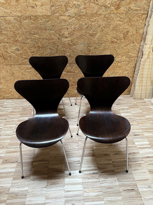 4x Fritz Hansen Butterfly Chair