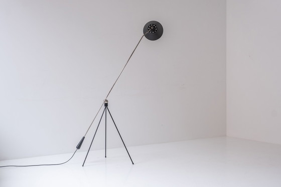 Image 1 of Early ‘Magneto’ floor lamp by H. Fillekes for Artiforte, The Netherlands 1954. 