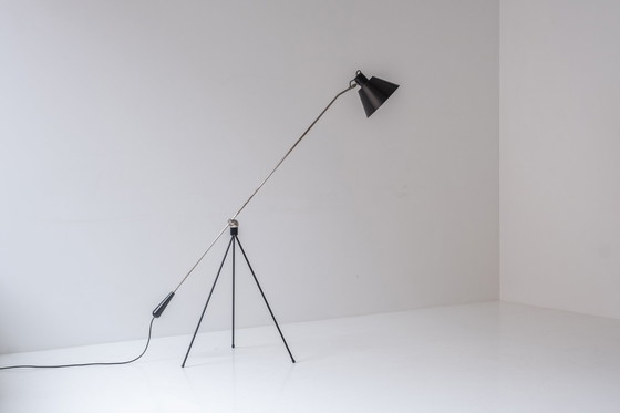 Image 1 of Early ‘Magneto’ floor lamp by H. Fillekes for Artiforte, The Netherlands 1954. 