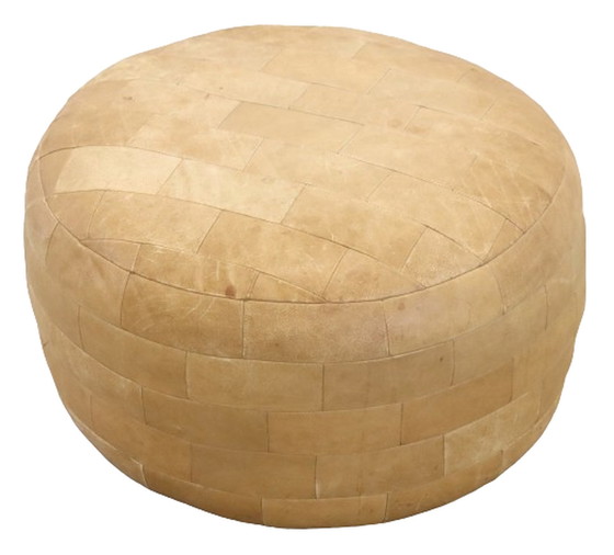 Image 1 of Pouf patchwork vintage en cuir