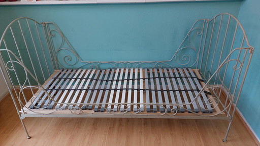 Iron Princess Bed