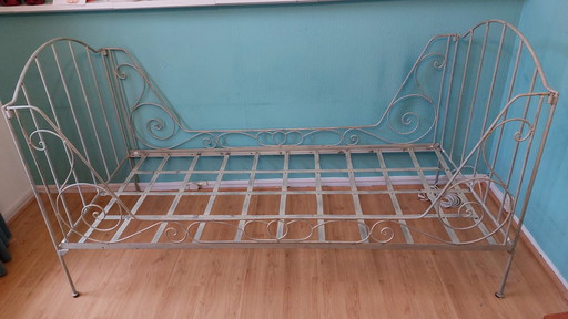 Iron Princess Bed