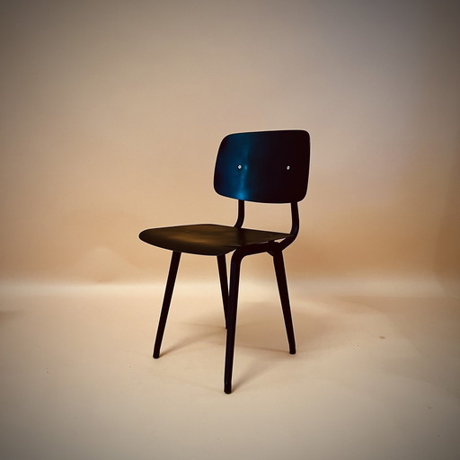 1 X Friso Kramer For Ahrend Revolt Chair Matt Black