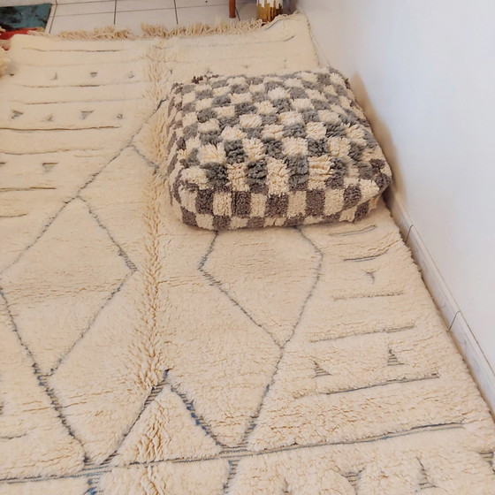 Image 1 of Berber cushion