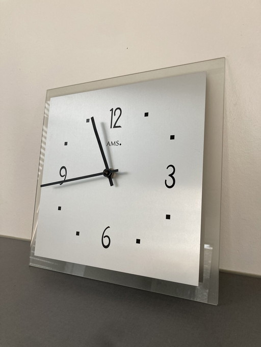 Wall clock, Brand AMS