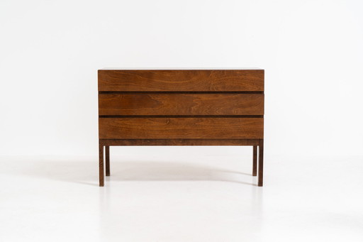 Classic chest of drawers in rosewood (Denmark, 1960s).