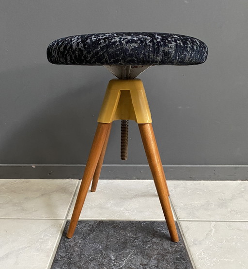 Piano Stool Adjustable In Height