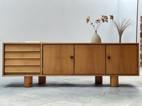 Image 1 of Buffet en bois de frêne macassar poignées années 1970 223cm