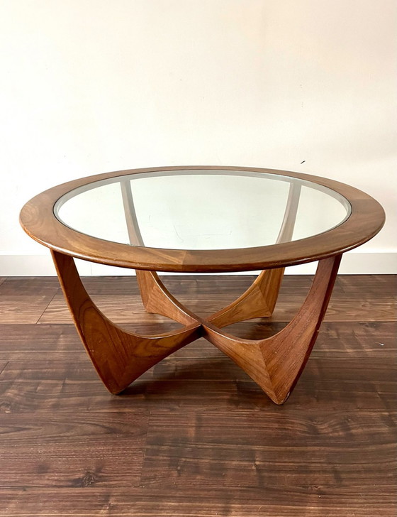 Image 1 of Round Coffee Table "Astro" -Victor Bramwell Wilkins For G Plan