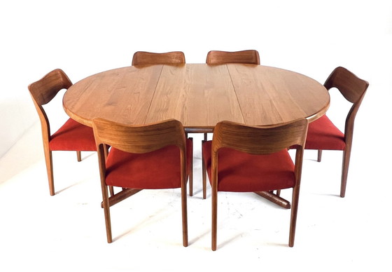 Image 1 of Xxl Extendable Danish Table