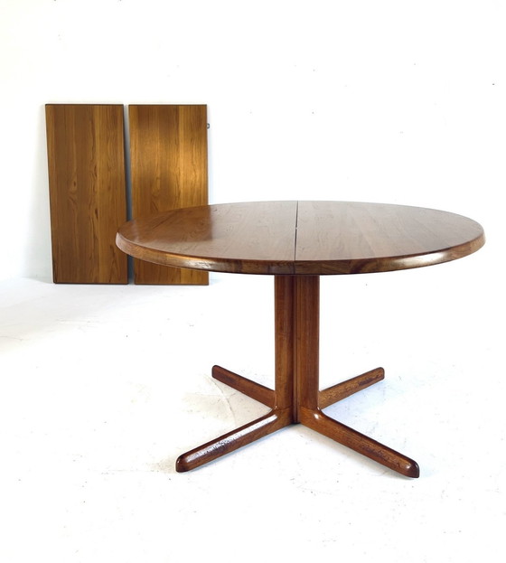 Image 1 of Xxl Extendable Danish Table