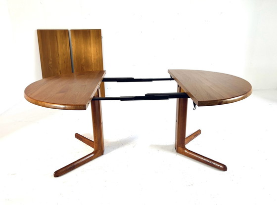 Image 1 of Xxl Extendable Danish Table