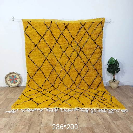 Mustard Yellow Berber Carpet Of Natural Wool - Senffarbener Berberteppich Aus Natürlicher Wolle