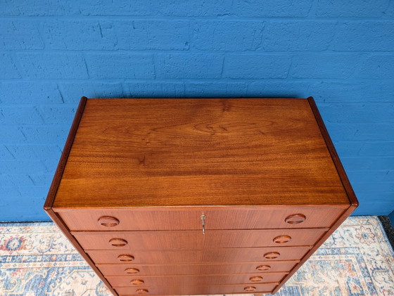 Image 1 of Cassettiera vintage di metà secolo