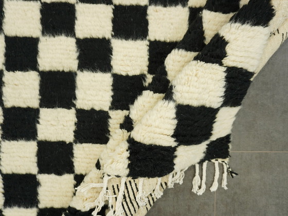 Image 1 of Berber rug - 247 cm x 151 cm - white and black wool