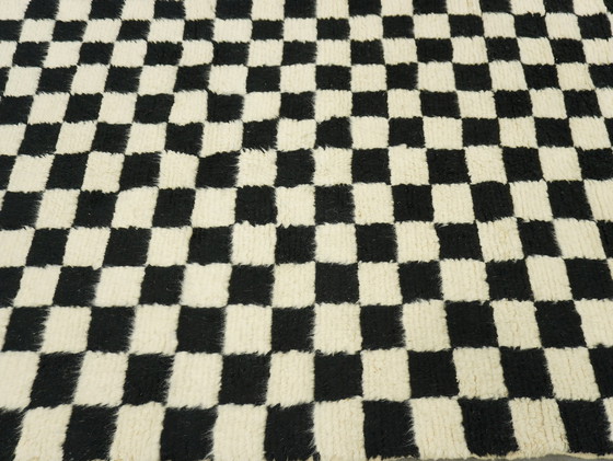 Image 1 of Tapis berbère - 247 cm x 151 cm - laine blanche et noire