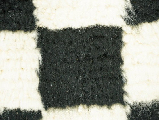 Image 1 of Tapis berbère - 247 cm x 151 cm - laine blanche et noire