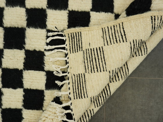 Image 1 of Berber rug - 247 cm x 151 cm - white and black wool