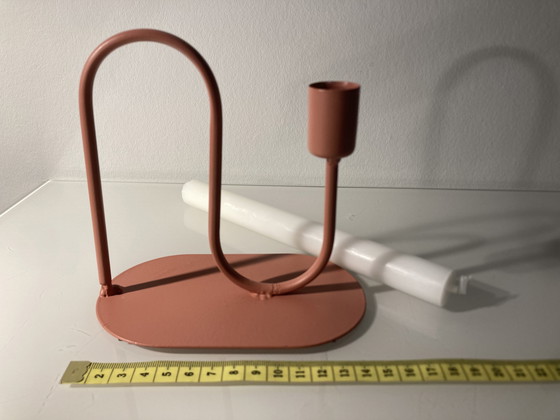 Image 1 of Candeliere moderno e giocoso color corallo 