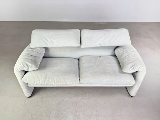 Original Cassina Maralunga two-seater sofa couch Vico Magistretti