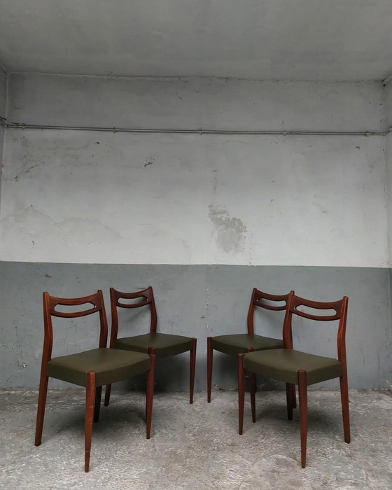 Image 1 of Set of 4 mid-century scandinavian dining chairs