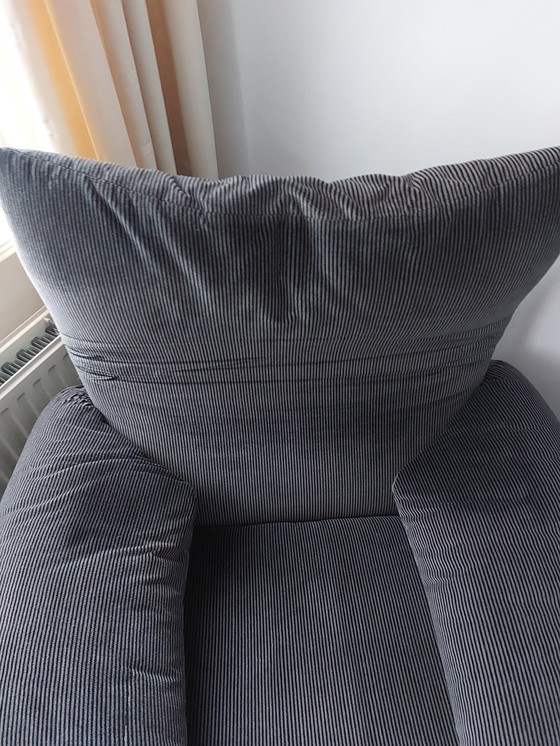 Image 1 of Cassina Maralunga fauteuil avec pouf