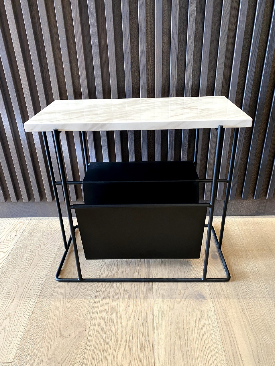 Mesa auxiliar de mármol de BoConcept