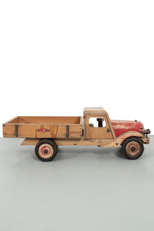 Old toy truck