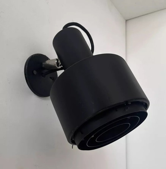 Image 1 of 2 lampade da parete vintage Louis Poulsen, metallo laccato nero, Danimarca 1970