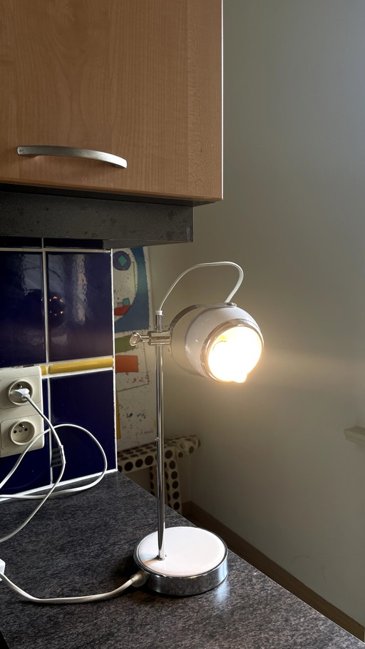 Eyeball Lamp on stand with spotlight included