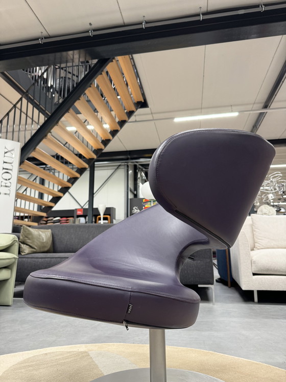 Image 1 of Varian Peel Club swivel armchair purple leather