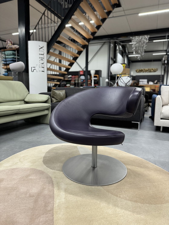 Image 1 of Varian Peel Club swivel armchair purple leather