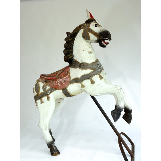 Image 1 of Cheval de carrousel ancien