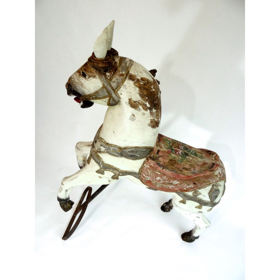 Image 1 of Cheval de carrousel ancien