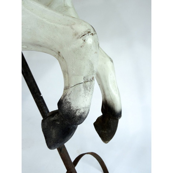 Image 1 of Cheval de carrousel ancien