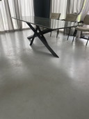 Melchior dining table