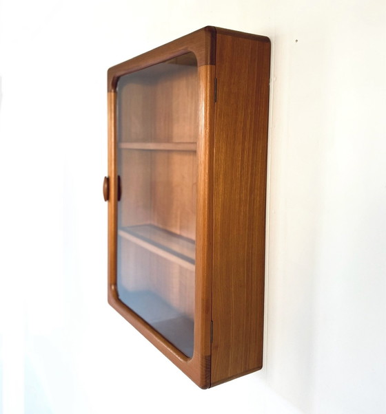 Image 1 of Hanging Display Case Dyrlund