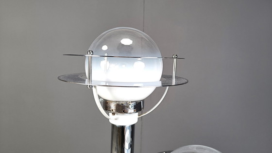 Image 1 of Lampadaire de l'ère spatiale en verre et chromé, 1970