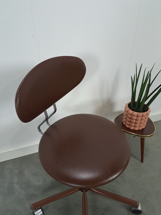 Image 1 of Brown Design Kovonaa Swivel Office Chair