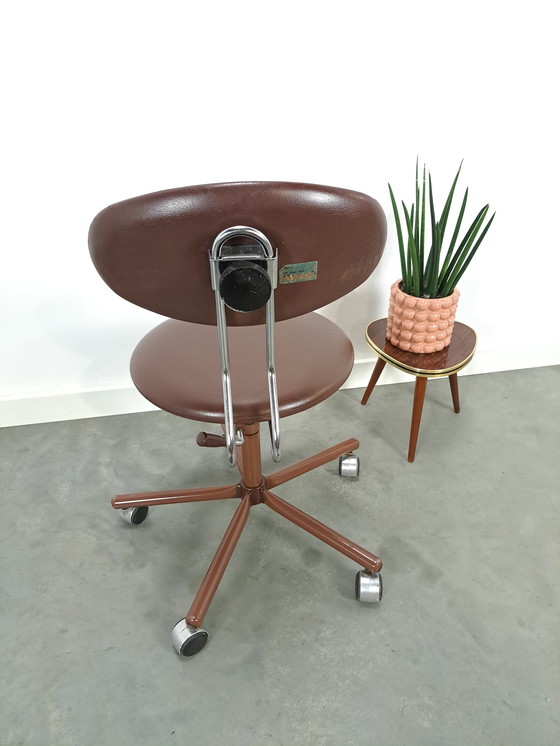 Image 1 of Brown Design Kovonaa Swivel Office Chair